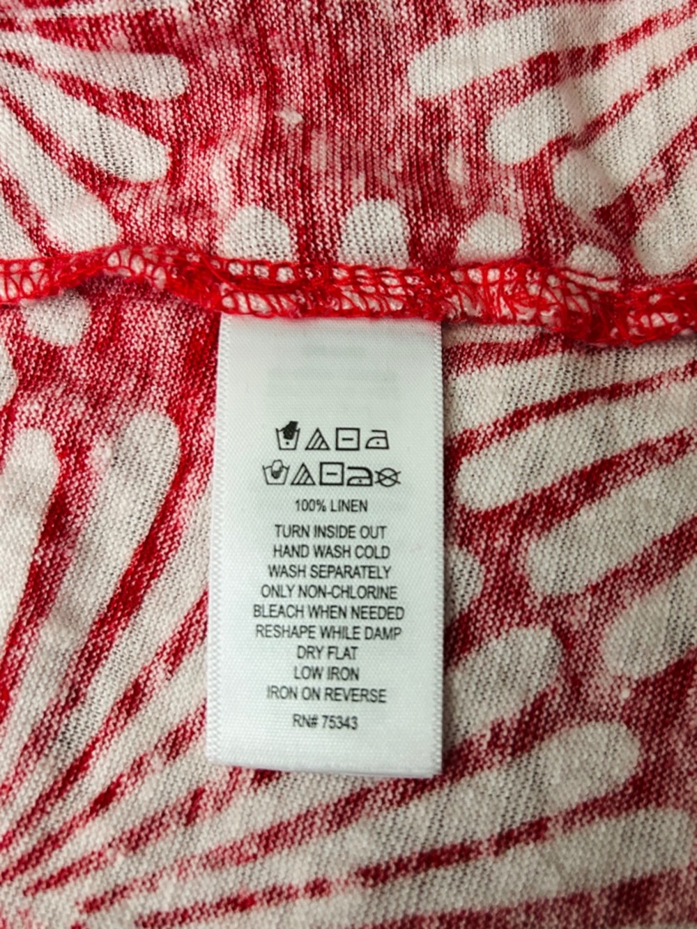 Joie red XL leaf pattern top - Picture 3 of 3